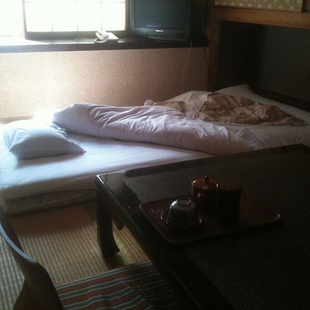 Kamesei Ryokan Chikuma Εξωτερικό φωτογραφία